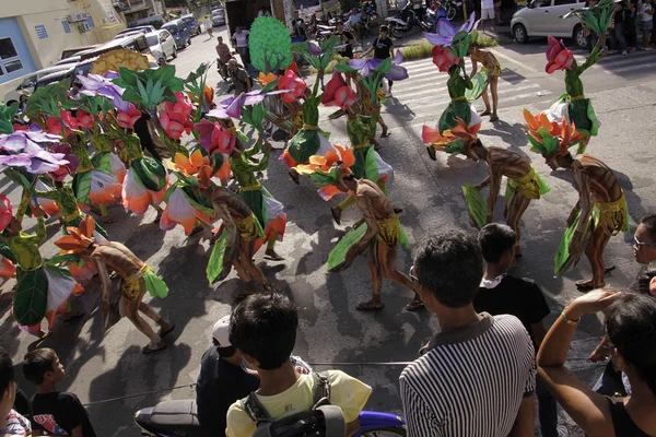 Buglasan Festival 2014 Cultural Dance Parade — Photo