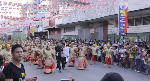 Buglasan Festival 2014 Cultural Dance Parade — Stock Photo, Image