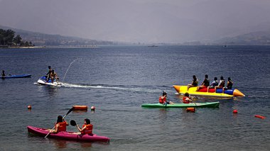 Muz tekne Subic bay