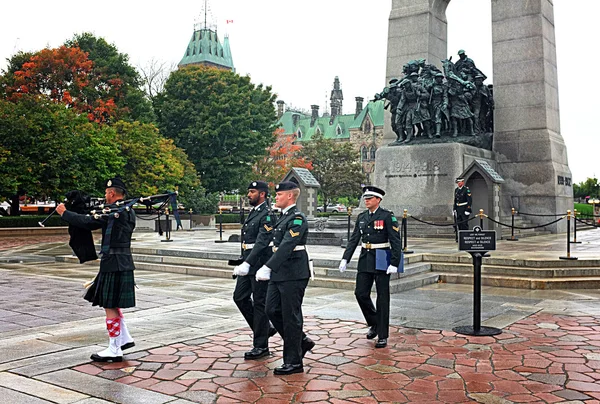 Tuntemattoman sotilaan Ottawan hauta — kuvapankkivalokuva