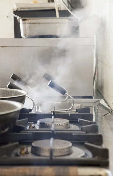 Cozinha com fumaça — Fotografia de Stock