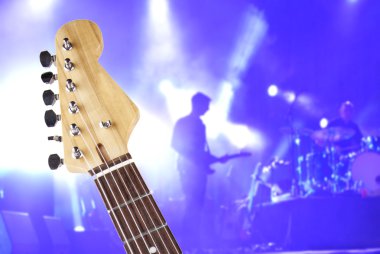 Gitar boyun konser sahne üzerinde