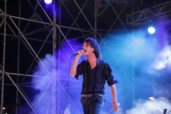 2021年8月31日 意大利热那亚 作曲家Francesco Motta在意大利热那亚的Goa Boa Festival现场表演 地点是Arena Del Mare Porto — 图库照片