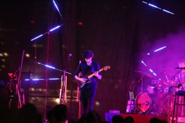 4 Eylül 2021 - Alman müzisyen Apparat grubuyla birlikte Cenova, İtalya 'da Arena del Mare di Porto Antico' daki Balena Festivali 'nde canlı performans sergiliyor.