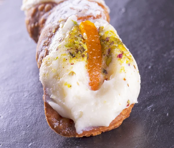 Cannolo — Stock Photo, Image