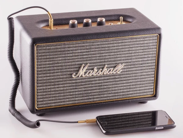 Marshall amp związane z smartphone — Zdjęcie stockowe