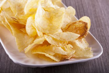 bir tabak kızarmış patates