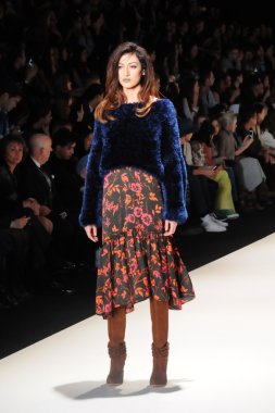 Goga Nikabadze koleksiyonu Sonbahar/kış 2016 (Gürcistan))