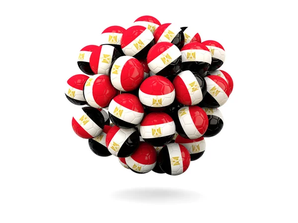 Mucchio di palloni da calcio con bandiera di egitto — Foto Stock