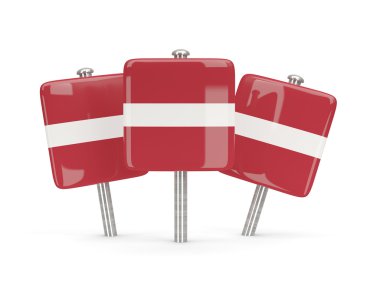 Letonya, üç kare pimleri bayrağı