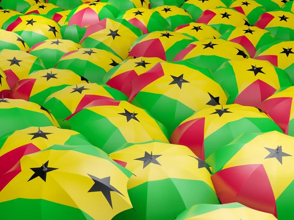 Ομπρέλες με σημαία του Σάο Τομέ και Πρίνσιπε — Φωτογραφία Αρχείου