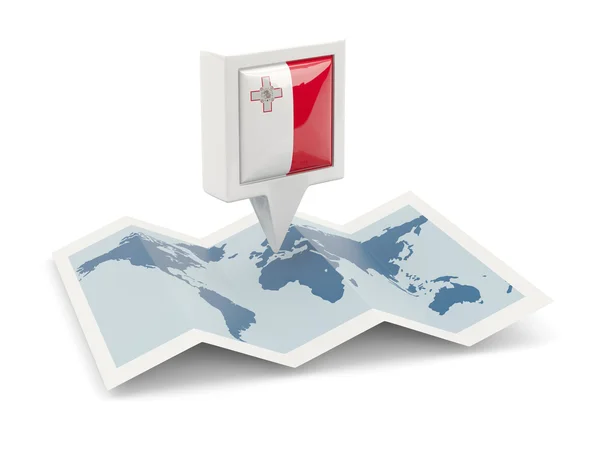 Perno quadrato con bandiera di malta sulla mappa — Foto Stock