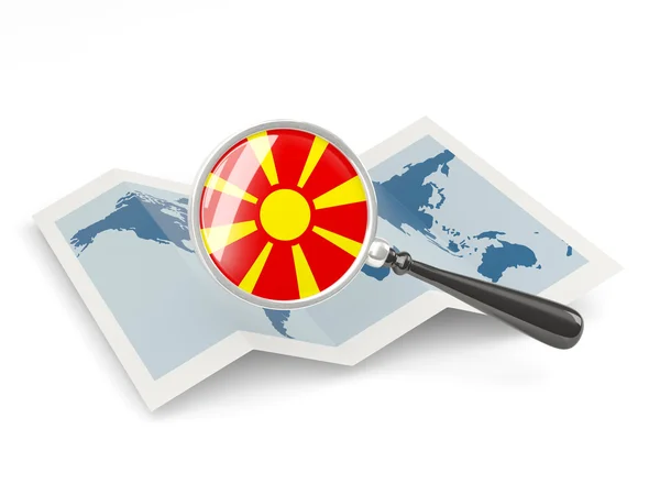Vergrößerte Flagge Mazedoniens mit Karte — Stockfoto