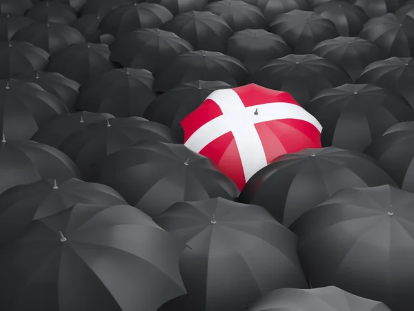 Regenschirm mit Flagge von Dänemark — Stockfoto