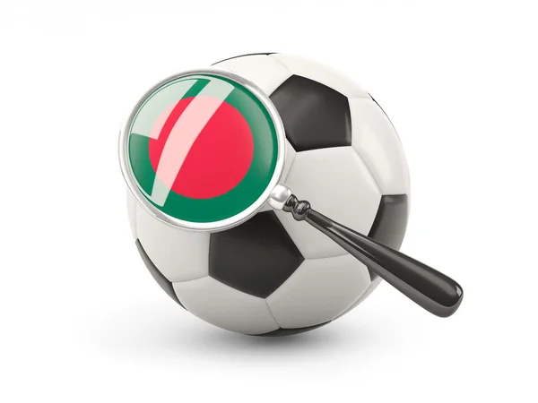 Calcio con bandiera ingrandita del bangladesh — Foto Stock