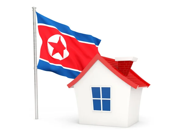 Casa con bandiera di Corea del Nord — Foto Stock