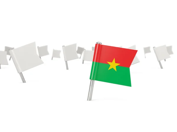 Broche carrée avec drapeau de burkina faso — Photo