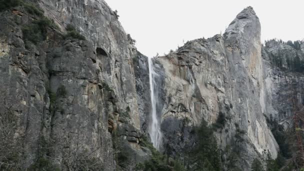 Cascate del velo nuziale Yosemite 1 — Video Stock