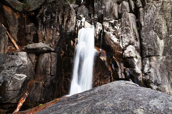 Niedrigste chilnualna fällt Langzeitbelichtung Yosemite Park — Stockfoto