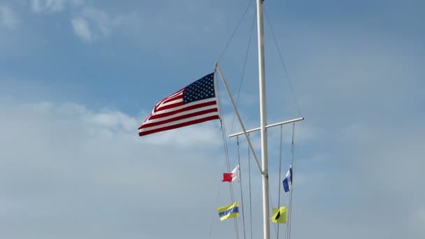 United States Flag On Nautical Flag Pole — Stock Video