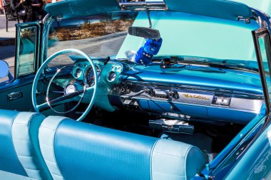 Vintage arabalar Haritayı nehir klasik 