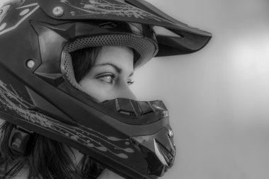 Bayan mavi zemin üzerine