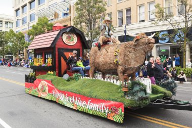 Victoria'nın en büyük geçit töreni,