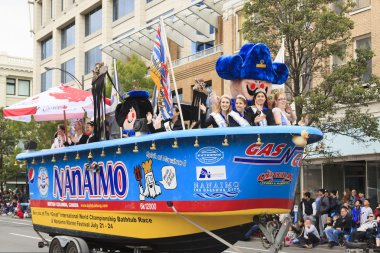 Victoria'nın en büyük geçit töreni,