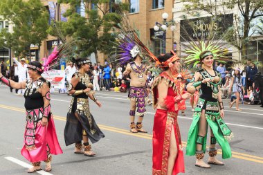Victoria'nın en büyük geçit töreni,