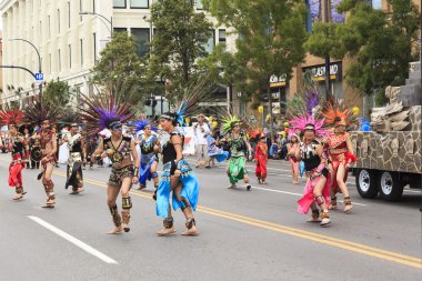 Victoria'nın en büyük geçit töreni,