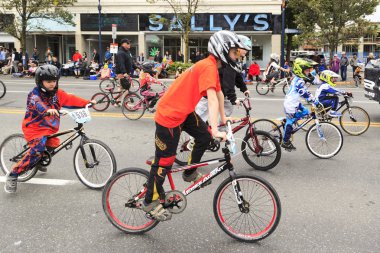 Victoria'nın en büyük geçit töreni,