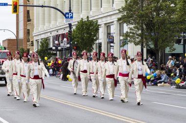 Geçit Töreni'nde Yürüyüş Yasakları 