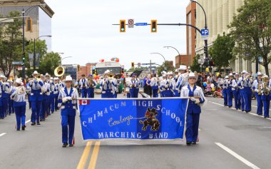 Geçit Töreni'nde Yürüyüş Yasakları 
