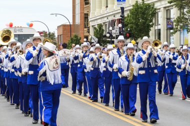 Geçit Töreni'nde Yürüyüş Yasakları 