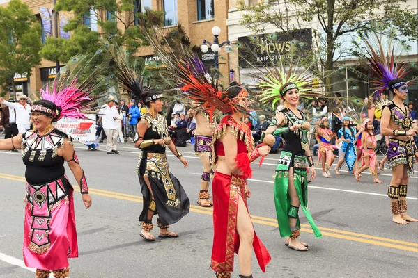 Victoria'nın en büyük geçit töreni,