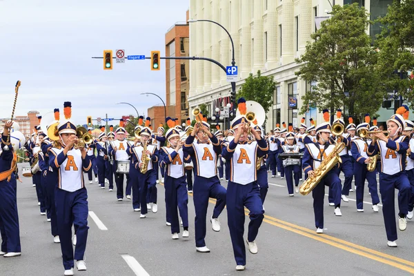 Yürüyüş Yasakları Geçit Töreni'nde