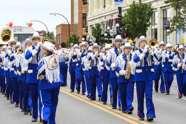 Geçit Töreni'nde Yürüyüş Yasakları 