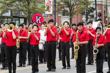 Geçit Töreni'nde Yürüyüş Yasakları 