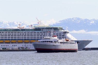 Victoria Limanı'nda Yolcu Gemileri