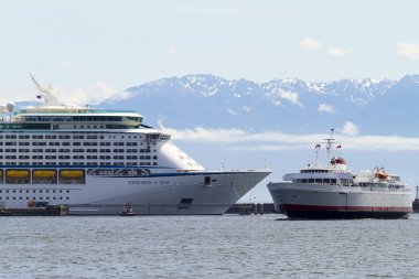 Victoria Limanı'nda Yolcu Gemileri