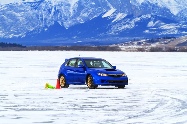 Car Racing på is — Stockfoto