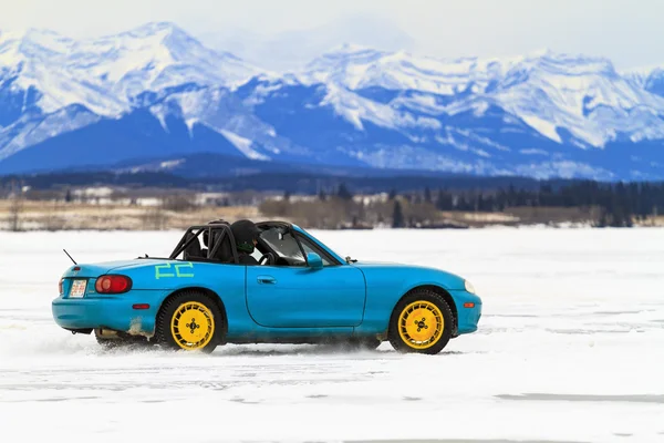 Carreras de coches en hielo —  Fotos de Stock