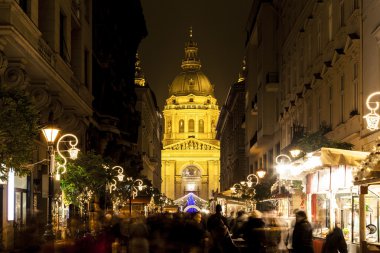 Güzel St. Steven Basilica Noel 