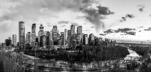 Calgary Innenstadt im Panorama — Stockfoto