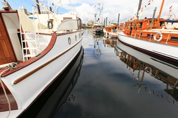 Retro łodzie w porcie Victoria — Zdjęcie stockowe
