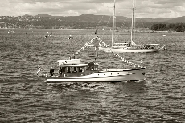 Bateaux rétro au Festival annuel classique — Photo