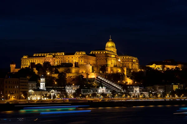 Die Imposante Budaer Burg Bei Nacht Auf Dem Burgberg Weltkulturerbe — Stockfoto