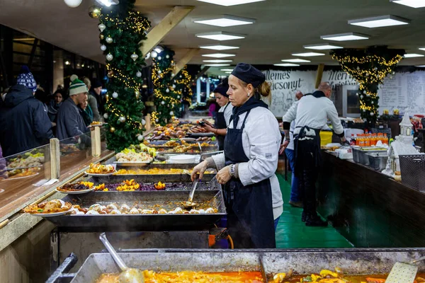 Budapest Hungría Diciembre 2019 Feria Navidad Plaza Vorosmarty Budapest Personas — Foto de Stock