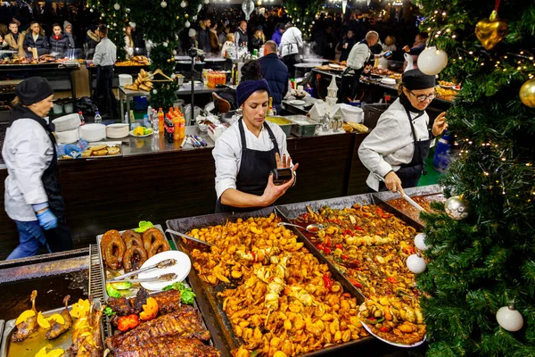 Budapest Hungría Diciembre 2019 Feria Navidad Plaza Vorosmarty Budapest Personas — Foto de Stock