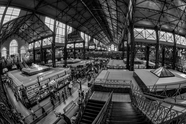 Orçamento Hungria Abril 2019 Pessoas Fazendo Compras Great Market Hall — Fotografia de Stock